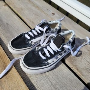 Kids sz 13.5 checkered Vans sneakers